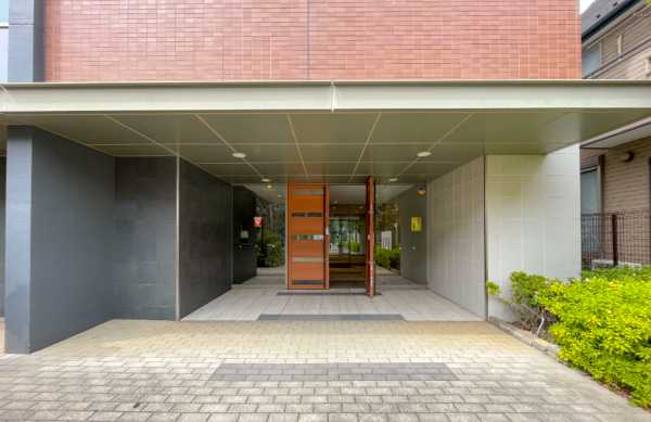 朝霞市栄町、マンションのエントランス画像です