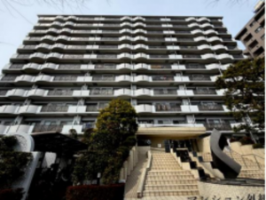 朝霞市泉水、マンションの画像です