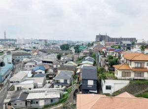 朝霞市膝折町、マンションの画像です