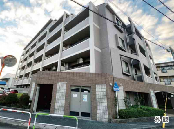 朝霞市膝折町、マンションの外観画像です