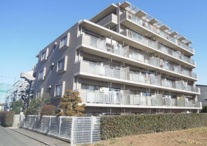 朝霞市膝折町、マンションの画像です