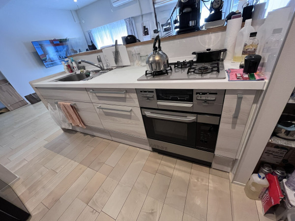 川口市青木、マンションのキッチン画像です