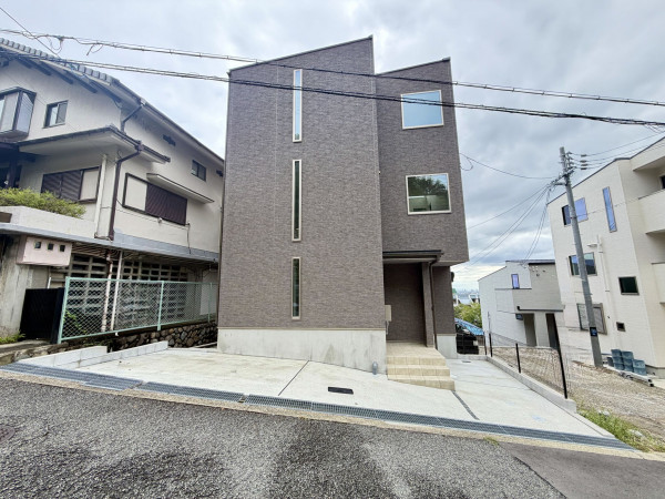 池田市五月丘、新築一戸建ての画像です