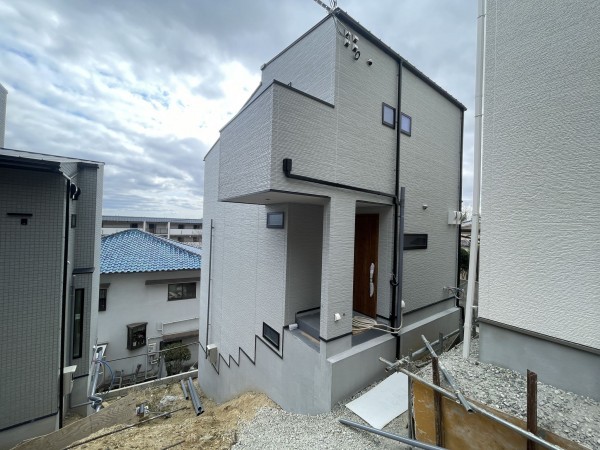 池田市五月丘、新築一戸建ての画像です