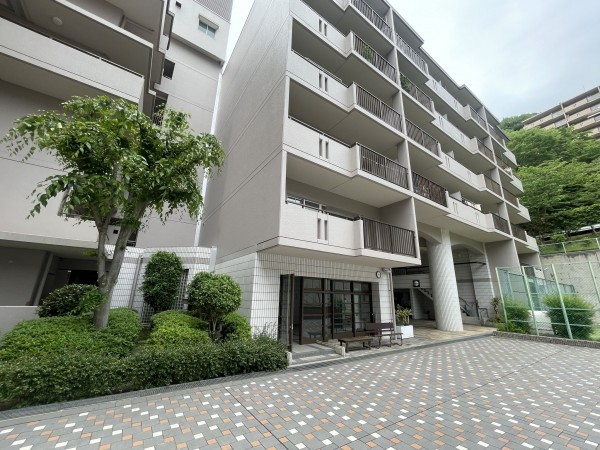 池田市伏尾町、マンションの画像です