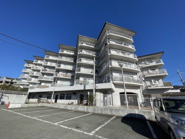 池田市伏尾台、マンションの画像です