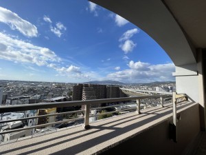 池田市栄本町、マンションの画像です