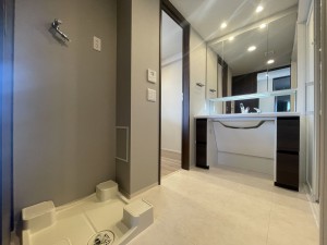 池田市栄本町、マンションの画像です