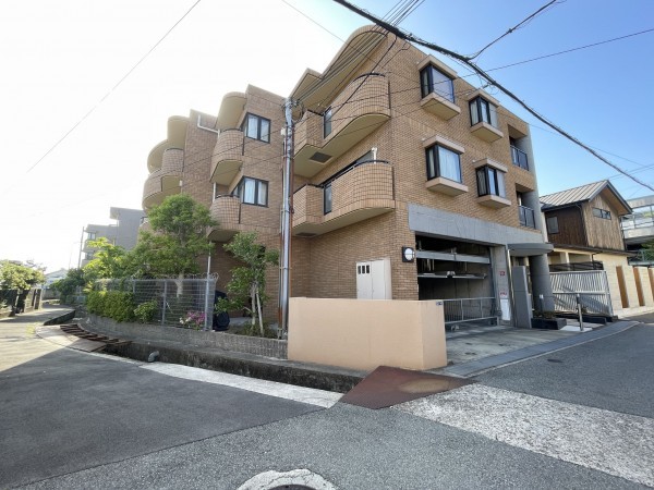 池田市天神、マンションの画像です