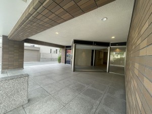 池田市満寿美町、マンションの画像です