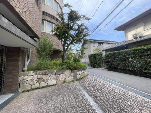 池田市満寿美町、マンションの画像です