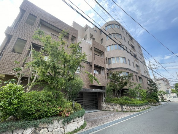 池田市満寿美町、マンションの画像です