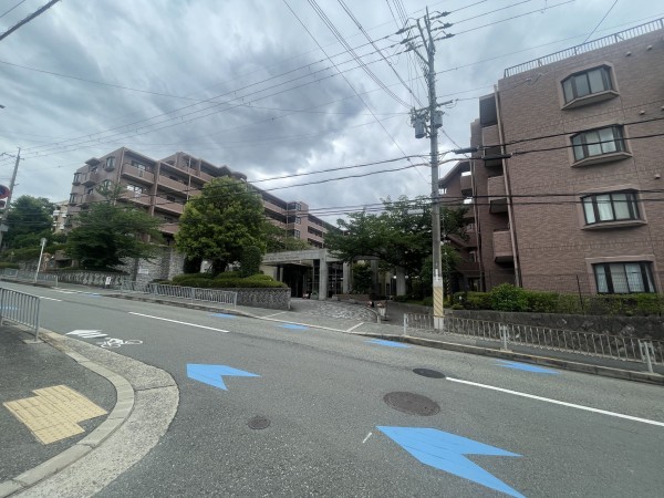 池田市五月丘、マンションの画像です