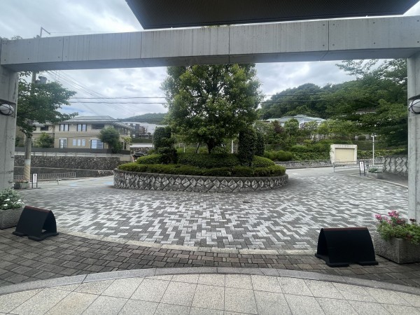 池田市五月丘、マンションの画像です