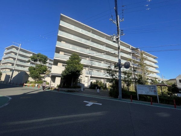 池田市畑、マンションの画像です