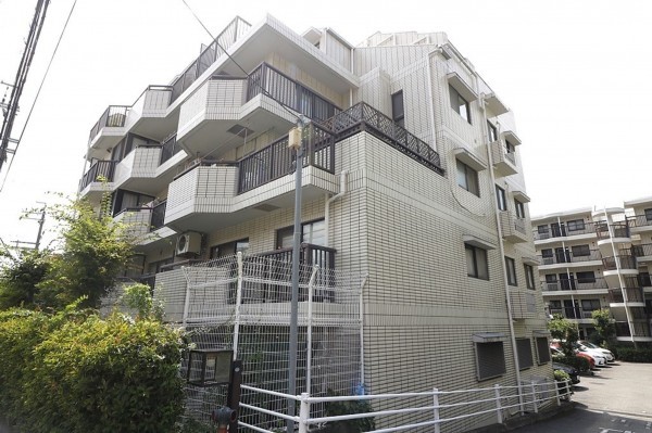 池田市城山町、マンションの画像です