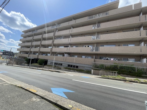 池田市五月丘、マンションの画像です