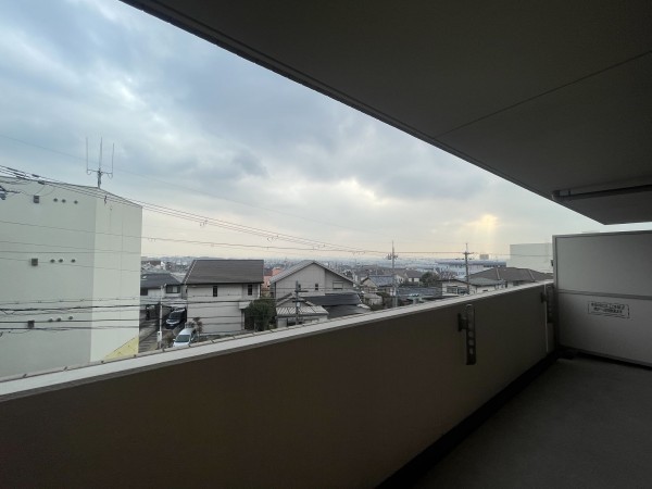 池田市五月丘、マンションの画像です