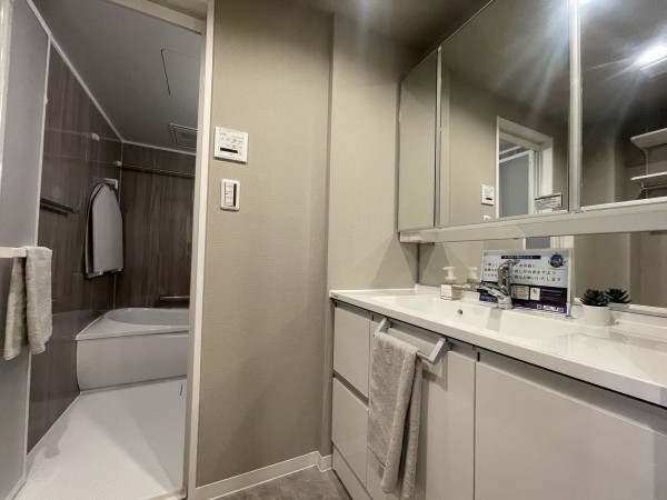 池田市五月丘、マンションの画像です