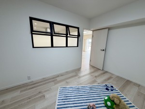 川西市寺畑、マンションの画像です