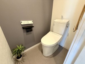 川西市寺畑、マンションの画像です