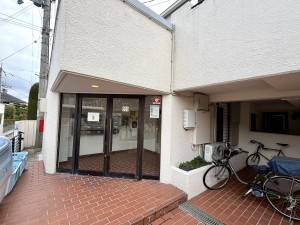 川西市寺畑、マンションの画像です