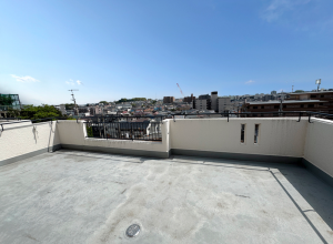 川西市寺畑、マンションの画像です