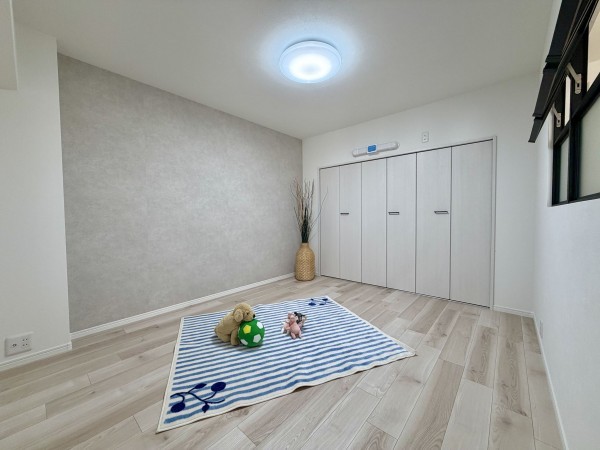 川西市寺畑、マンションの画像です