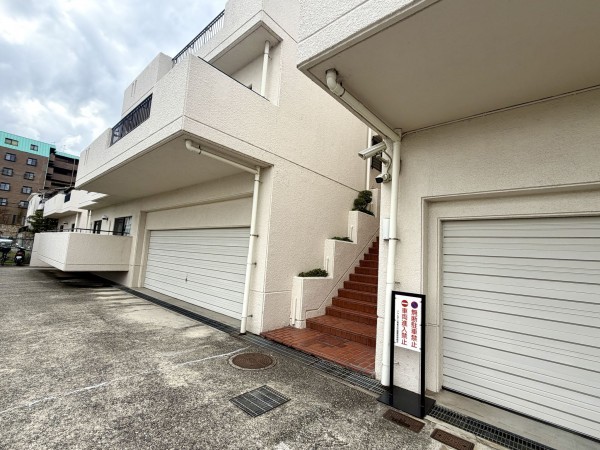 川西市寺畑、マンションの画像です