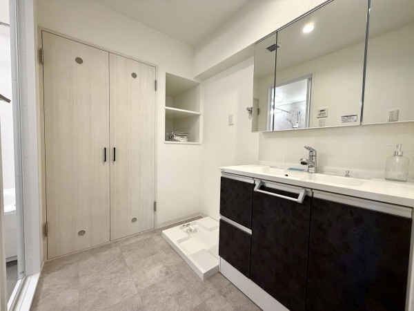 川西市寺畑、マンションの画像です