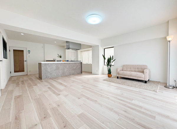 川西市寺畑、マンションの画像です