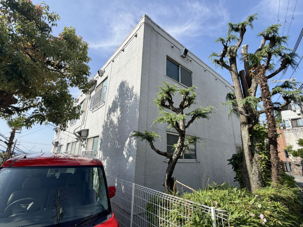宝塚市雲雀丘、マンションの画像です