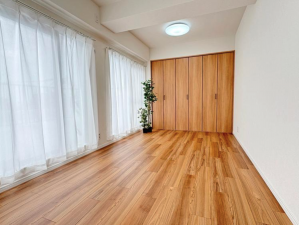 宝塚市雲雀丘山手、マンションの画像です