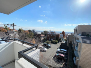 宝塚市雲雀丘山手、マンションの画像です