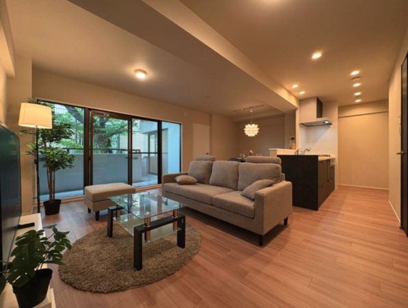 宝塚市雲雀丘山手、マンションの画像です