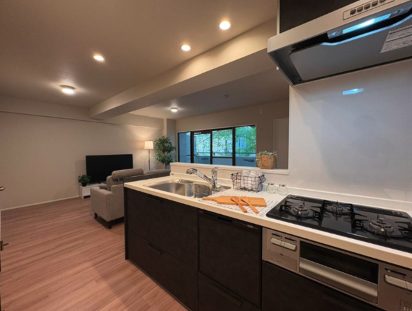 宝塚市雲雀丘山手、マンションの画像です