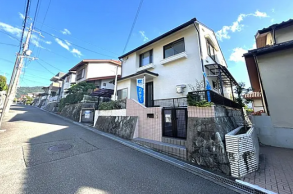 池田市伏尾台、中古一戸建ての画像です