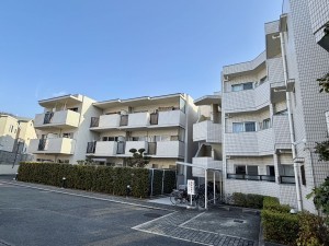 池田市畑、マンションの画像です