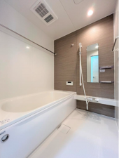 宝塚市雲雀丘山手、中古一戸建ての画像です