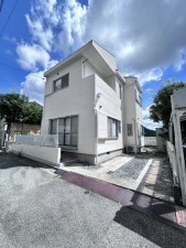 宝塚市雲雀丘山手、中古一戸建ての画像です