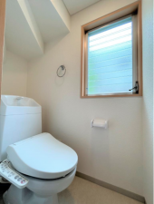 宝塚市雲雀丘山手、中古一戸建ての画像です