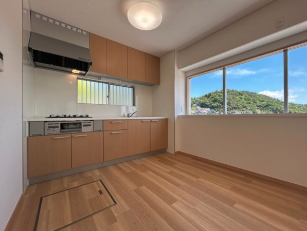 宝塚市雲雀丘山手、中古一戸建ての画像です