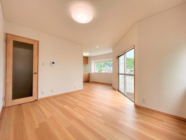 宝塚市雲雀丘山手、中古一戸建ての画像です