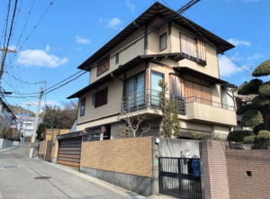 川西市花屋敷、中古一戸建ての画像です