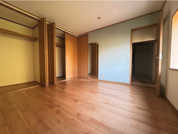 宝塚市花屋敷松ガ丘、中古一戸建ての画像です