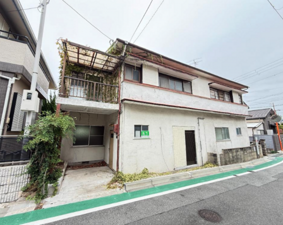 宝塚市雲雀丘山手、中古一戸建ての画像です