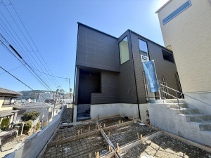 川西市花屋敷、新築一戸建ての画像です