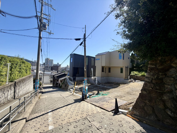 川西市花屋敷、新築一戸建ての画像です
