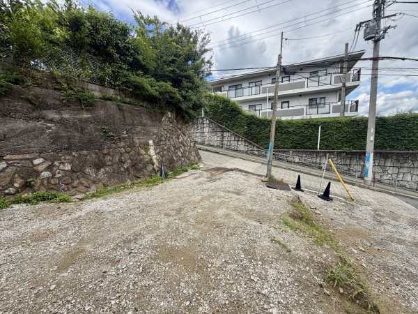 川西市花屋敷、新築一戸建ての画像です