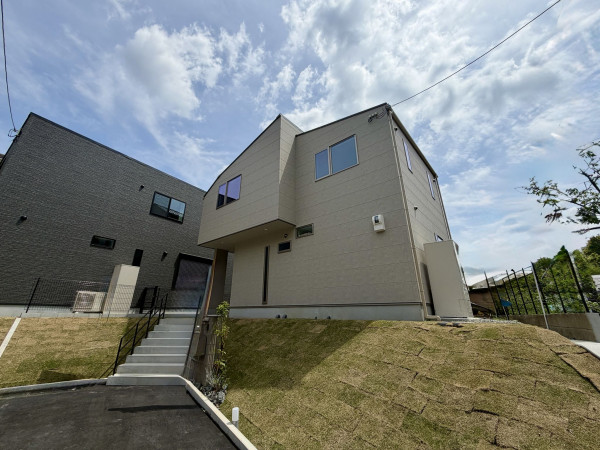 宝塚市花屋敷荘園、新築一戸建ての画像です